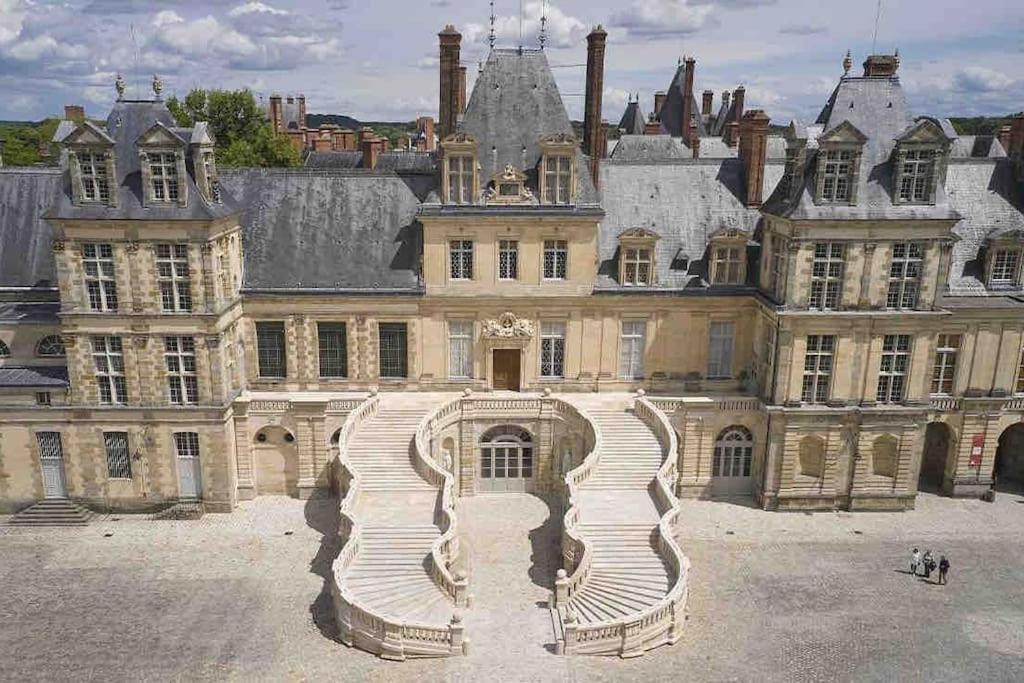 Bright Studio Apartment - Fontainebleau Extérieur photo